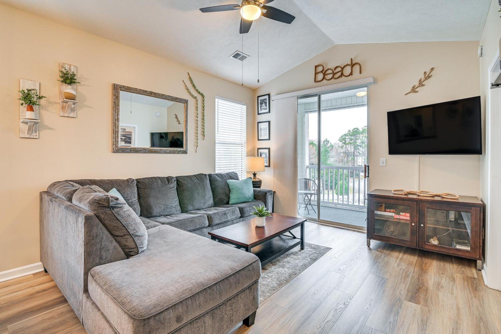 Breezy Golf Condo With Pool Access, 4 Mi To Beach شاطئ ميرتل المظهر الخارجي الصورة